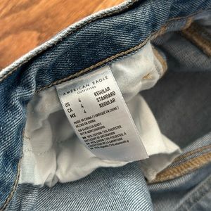 American Eagle Mom Jean